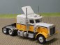 Preview: 1/87 Brekina Peterbilt 359 weiß/dunkelgelb 85717