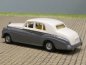 Preview: 1/87 Busch Bentley Limousine weiß/grau 84402 Praline