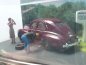 Preview: 1/43 Altaya Peugeot 203 mit Reifenpanne