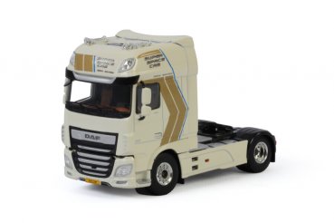 1/50 WSI DAF XF SUPER SPACE CAB MY2017 4X2 04-2095