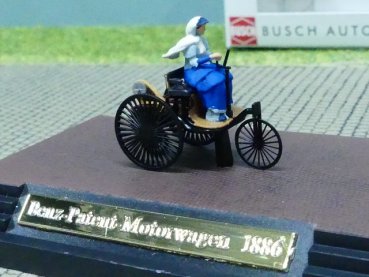 1/87 Busch Benz-Patent-Motorwagen 1886 mit Bertha Benz 40007