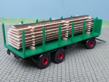 Preview: 1/87 Brekina 3achs Rungenanhänger grün mit Schnittholz lang