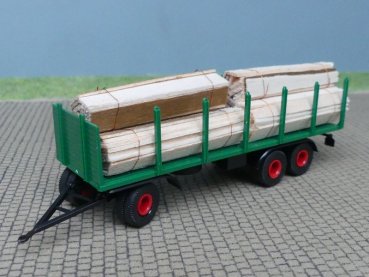 1/87 Brekina 3achs Rungenanhänger grün mit 6 Schnittholz Bündeln kurz