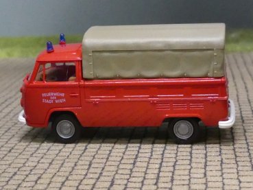 Preview: 1/87 Brekina VW T2 Feuerwehr Wien Pritsche/Plane #308