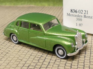 1/87 Wiking MB 300 grünmetallic 836 02