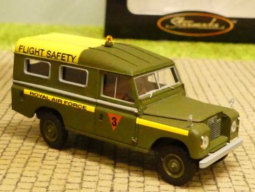 1/87 Brekina Land Rover 109 geschlossen RAF Flight Service GB 13766