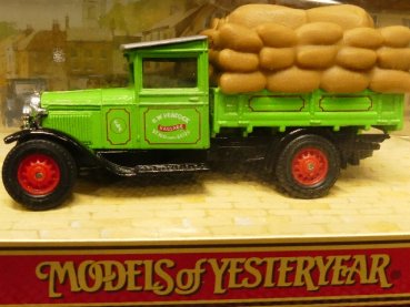 Matchbox Yesteryear Ford 1/2 Modell AA 1932 P.W.PEACOCK Y62