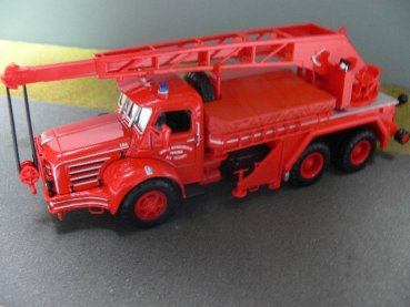 1/43 Ixo Berliet Magirus Kranwagen Sapeur Pompiers Feuerwehr 30