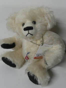 Clemens Bär Den Weiße Design Hanne Dehn sitzend Made in Germany ca. 19cm