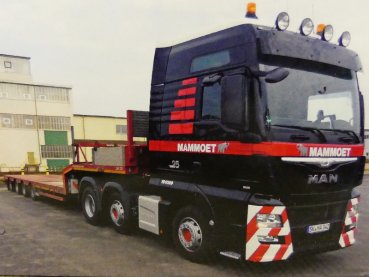 1/50 WSI MAN TGX XXL 6x2 + Tieflader + Beladung Mammoet