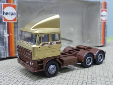 1/87 Herpa DAF 3300 3achs Zugmaschine gold 835271