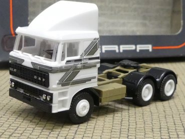 1/87 Herpa DAF 3300 3achs Zugmaschine weiß Dekor grau 835271