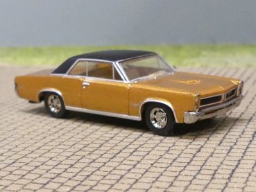 1/87 Brekina Pontiac GTO Coupe goldbraun-metallic/schwarz 1965, 18104