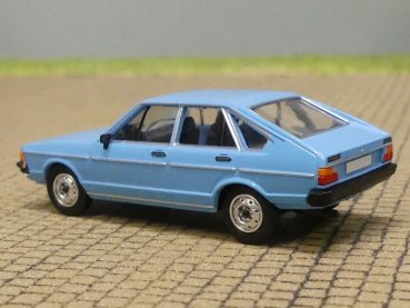 1/87 PCX Passat B1 hellblau 1977, 870782