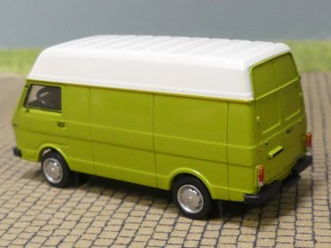Preview: 1/87 Brekina VW LT grün Hochdach-Kasten 1985, 34955