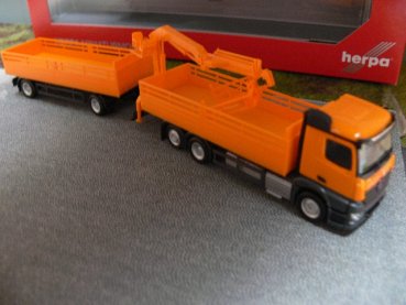 1/87 Herpa MB Antos M Baustoff-Hängerzug mit Ladekran 303057
