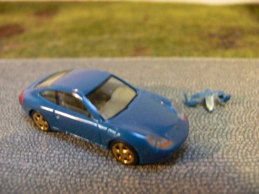 1/87 Herpa Porsche 996 dunkelblau Felgen gold