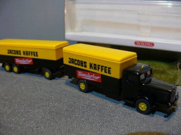 1/87 Wiking Büssing 8000 Jacobs Kaffee Koffer Hängerzug 886 05