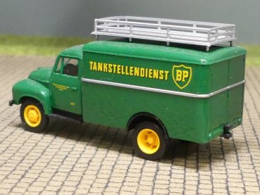 Preview: 1/87 Brekina Borgward B1500 BP Tankstellendienst Koffer 38021