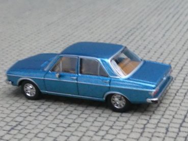 Preview: 1/87 Brekina Audi 100 C1 hellblau-metallic 1969, 28221