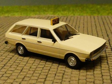 1/87 Brekina VW Passat Variant Taxi 25607
