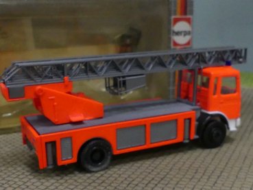 Preview: 1/87 Herpa MAN F8 DLK Feuerwehr tagesleucht rot 818504
