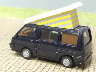 1/87 Rietze Mitsubishi L300 Camper schwarz 30022