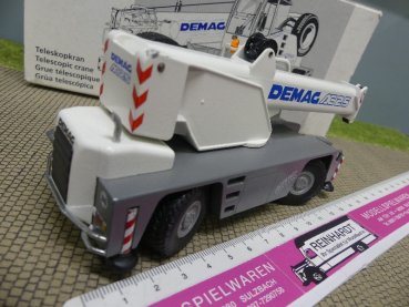 1/50 Conrad Teleskopkran DEMAG AC25 #2089 2 kleine Stellen im Lack, siehe Foto