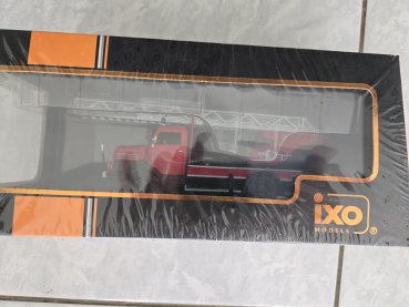 1/43 IXO IFA S4000 Drehleiter Feuerwehr TRF013