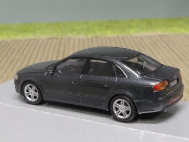 1/87 Busch Audi A4 anthrazit 49225
