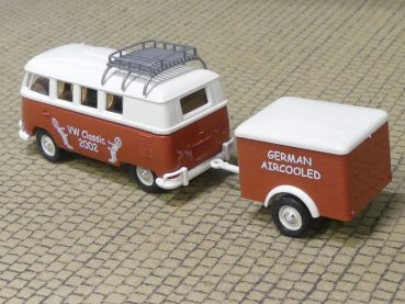 1/87 Brekina # 0884 VW T1 b VW Classic 2002 mit Anhänger
