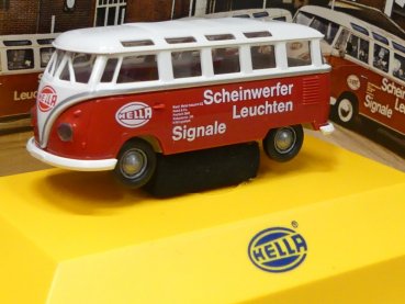 1/87 Brekina # 0877 Bulldog und Oldtimertreffen 2002