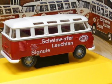 1/87 Brekina # 0877 Bulldog und Oldtimertreffen 2002