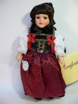 Schneider Porzellan Trachtenpuppe Hochschwarzwald ca.32 cm Made in Germany 300140