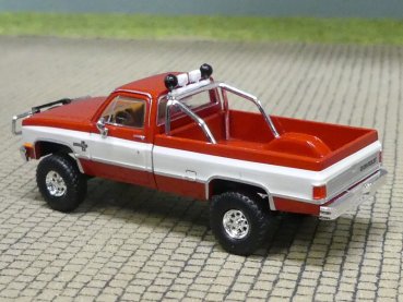Preview: 1/87 Brekina Chevrolet C 10, rot/weiss1983, 19692