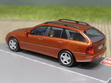 1/87 Busch MB C-Klasse T-Modell Designo Line 49155