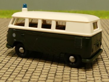 Preview: 1/87 Brekina # 0302 VW T1b Polizei weiß/dunkelgrün Bus 3167