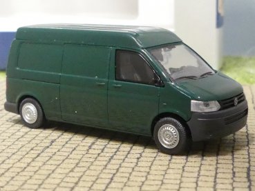 Preview: 1/87 Rietze VW T5 LR dunkelgrün Kasten MD 11523