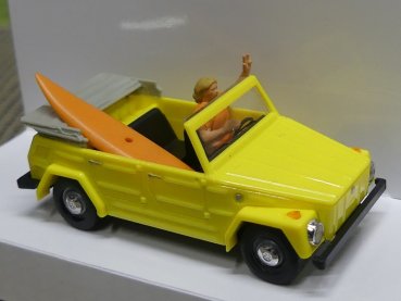 1/87 Busch VW 181 mit Surfbrett und Fahrer 52721