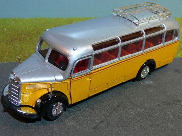 1/40 NZG 218 MB O 3500 Bus silber/orange ohne Umkarton nur Styroporverpackung