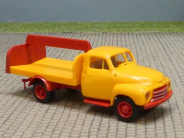 1/87 Brekina Opel Blitz orange/rot Getränkepritsche neutral