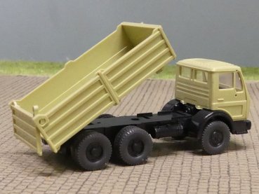 Preview: 1/87 Wiking MB NG 3achs Kipper hell lindgrün 473
