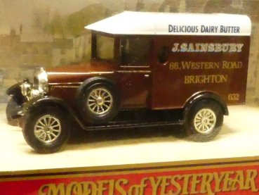 Matchbox Yesteryear Morris Cowley Van 1929 Sainsbury Brighton Y-19