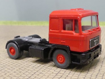 1/87 Wiking MAN F90 Zugmaschine rot