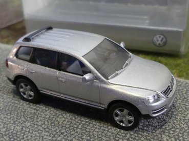 1/87 Wiking VW Touareg silber 060509
