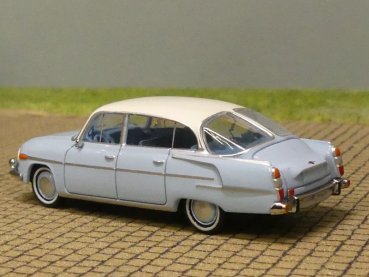Preview: 1/87 Brekina Tatra 603-2 hellblau/weiß 1963, 27327