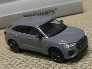 1/87 Minichamps Audi RS Q3 Sportback grau 870 010101