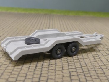 1/87 Wiking PKW Transport Anhänger hellgrau