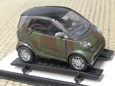 1/87 Busch  Smart Fortwo Coupé Militär