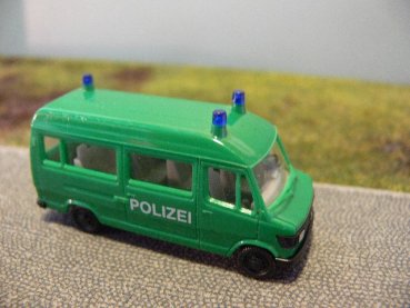 1/87 Herpa MB 207 D Bus Polizei